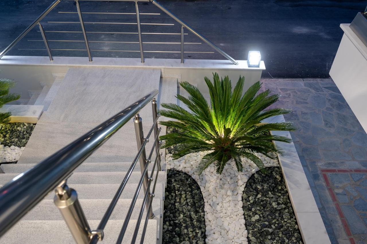 Blue Wave Luxury Suites Nea Iraklitsa Dış mekan fotoğraf