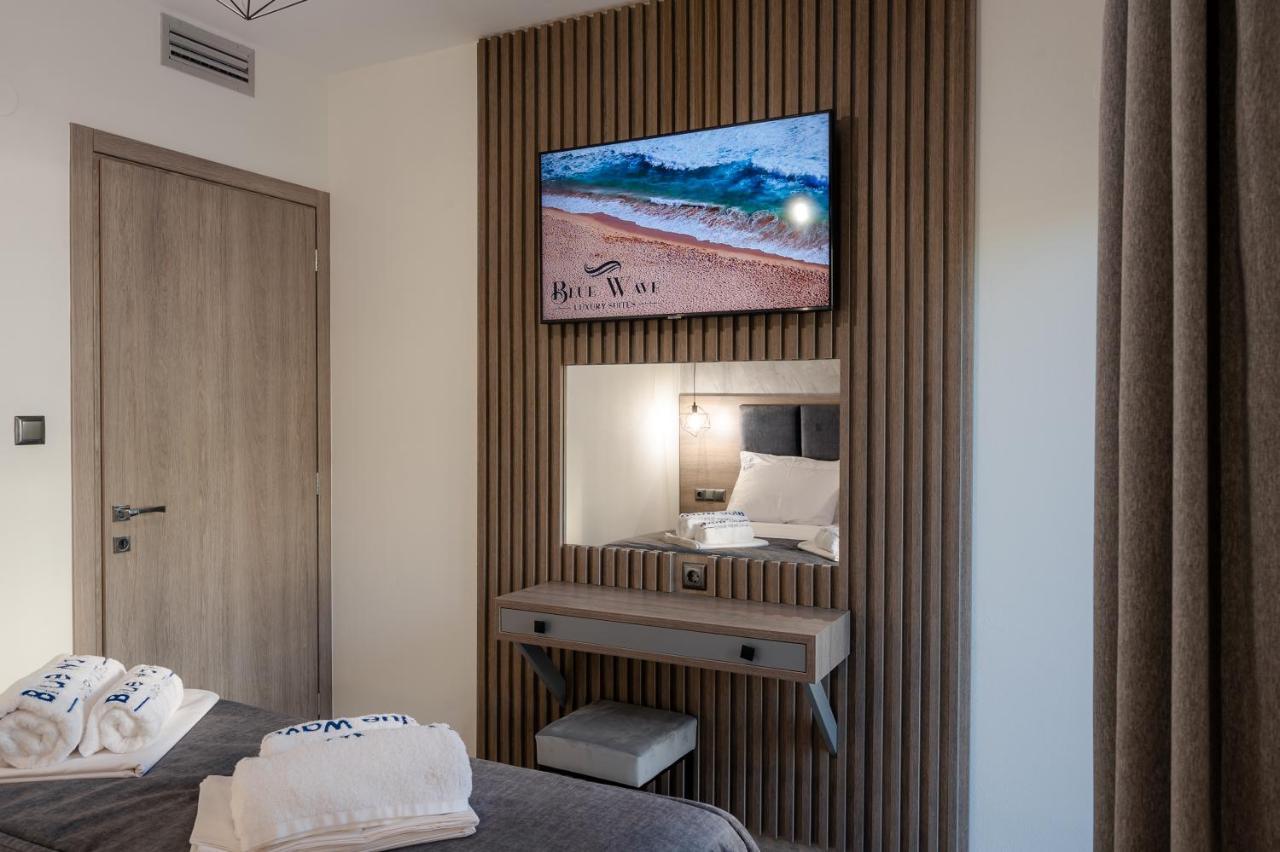 Blue Wave Luxury Suites Nea Iraklitsa Dış mekan fotoğraf