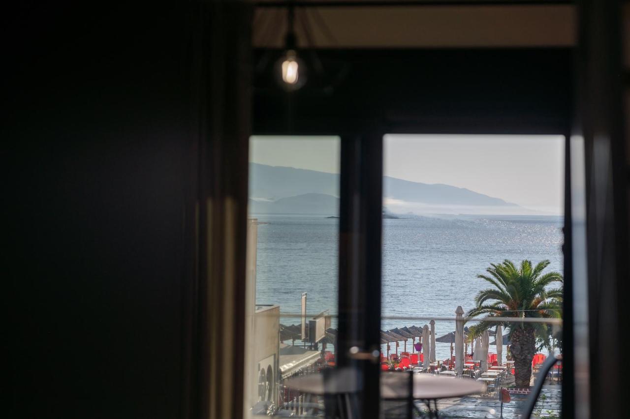 Blue Wave Luxury Suites Nea Iraklitsa Dış mekan fotoğraf