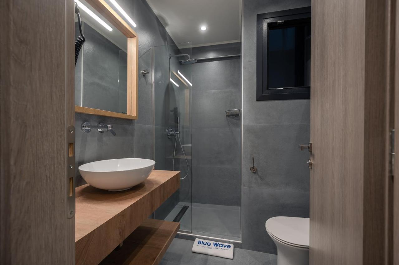 Blue Wave Luxury Suites Nea Iraklitsa Dış mekan fotoğraf