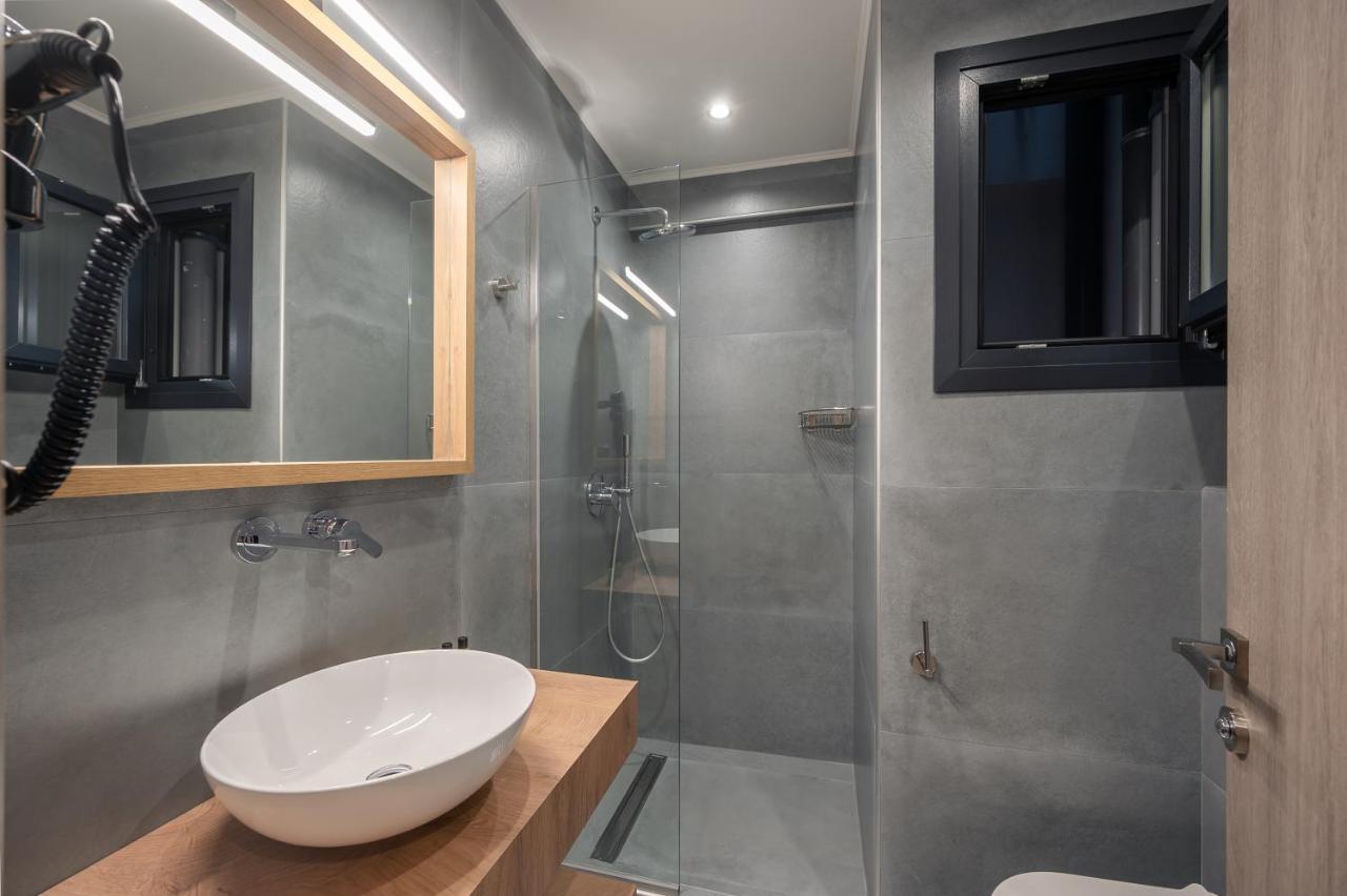 Blue Wave Luxury Suites Nea Iraklitsa Dış mekan fotoğraf