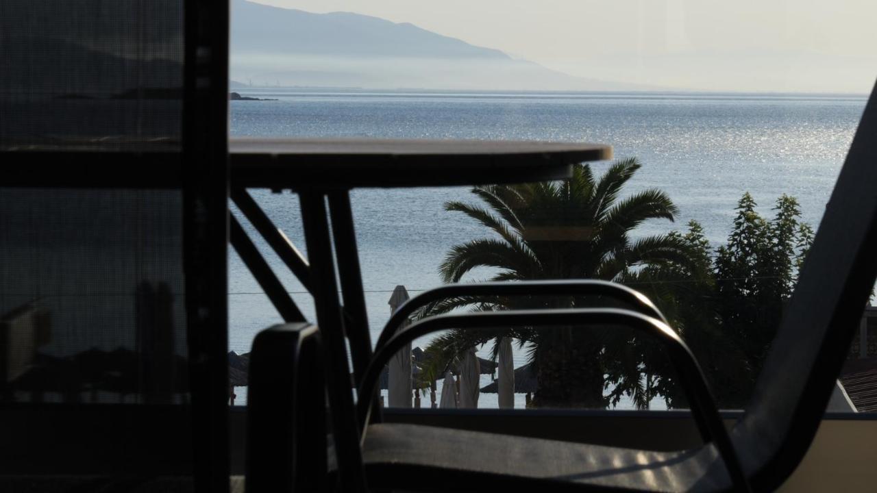 Blue Wave Luxury Suites Nea Iraklitsa Dış mekan fotoğraf