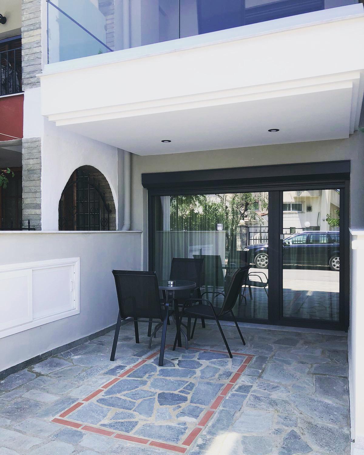 Blue Wave Luxury Suites Nea Iraklitsa Oda fotoğraf